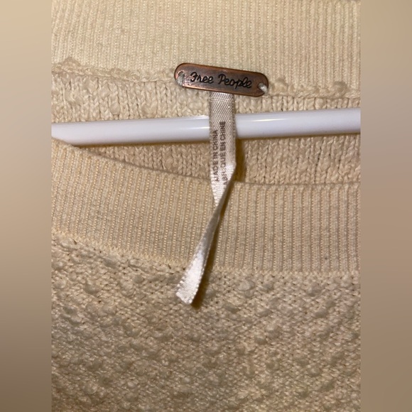 Sweater - Picture 2 of 2